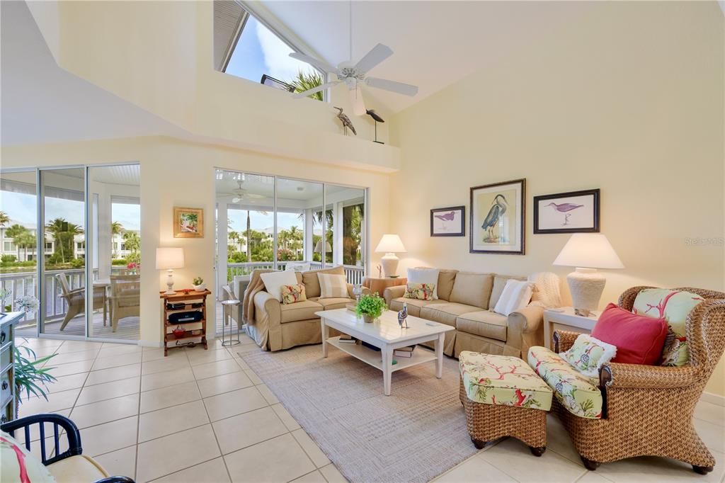 For Sale: $1,985,000 (3 beds, 3 baths, 1910 Square Feet)