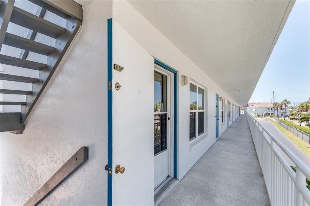 For Rent: $2,200 (1 beds, 1 baths, 615 Square Feet)