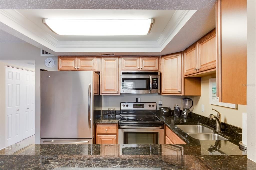 For Rent: $2,200 (1 beds, 1 baths, 615 Square Feet)