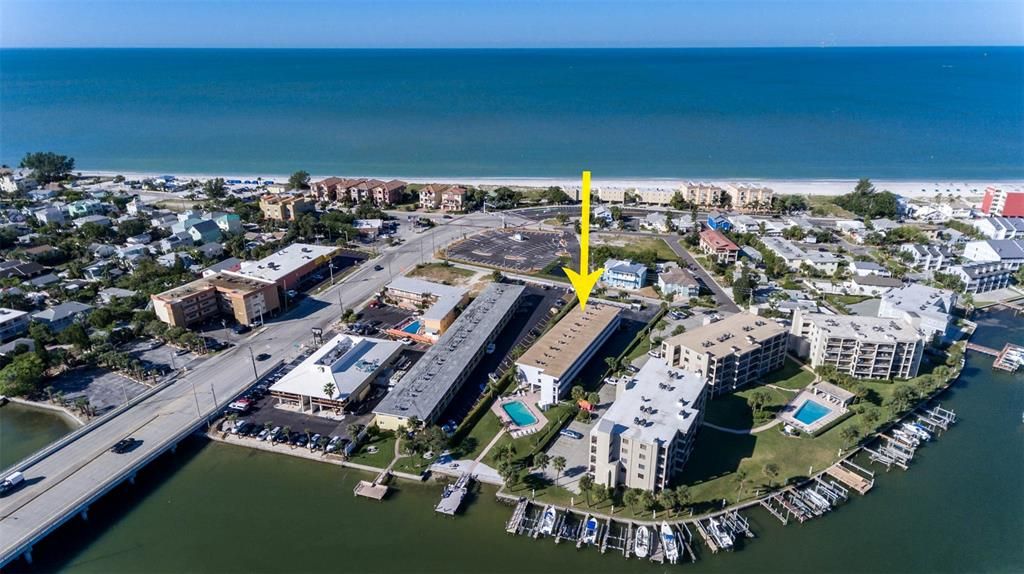 For Rent: $2,200 (1 beds, 1 baths, 615 Square Feet)