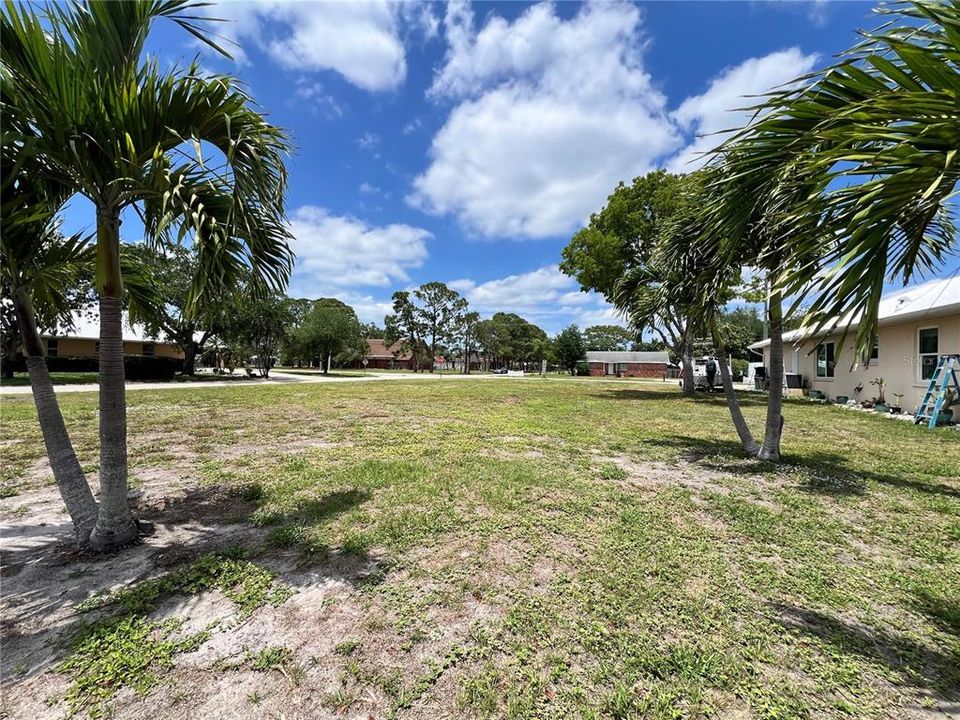 For Sale: $350,000 (0.27 acres)