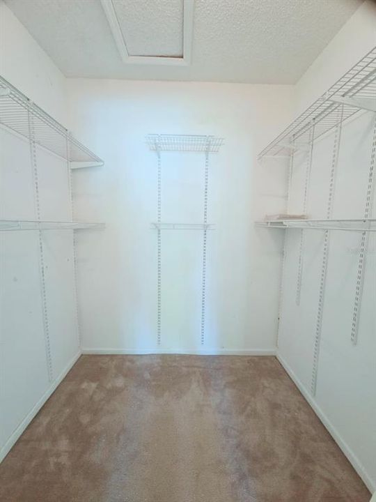В аренду: $1,900 (2 спален, 2 ванн, 1117 Квадратных фут)