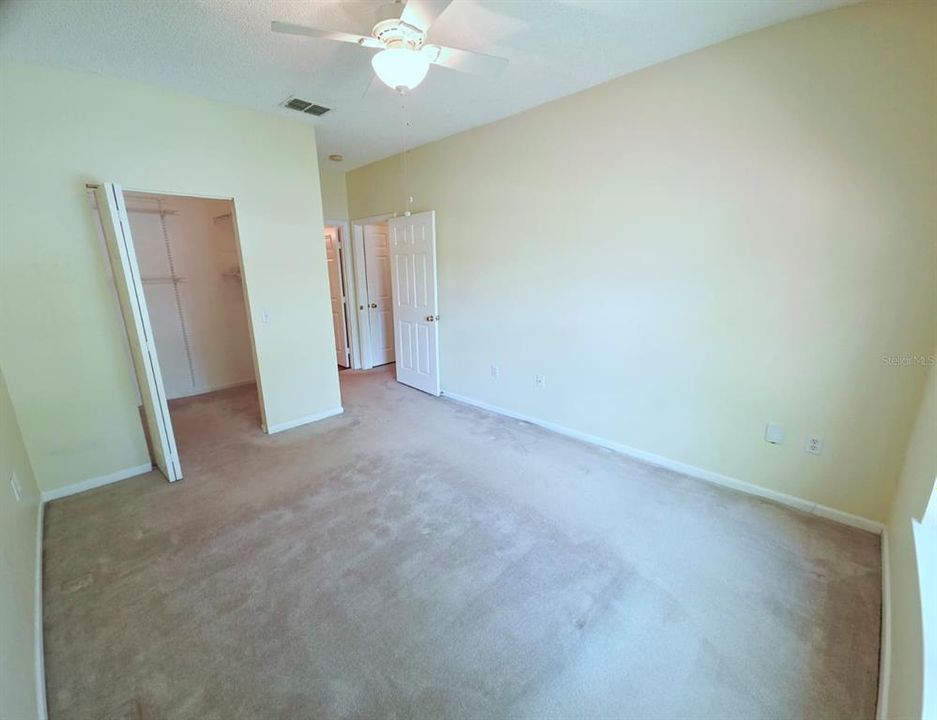 В аренду: $1,900 (2 спален, 2 ванн, 1117 Квадратных фут)