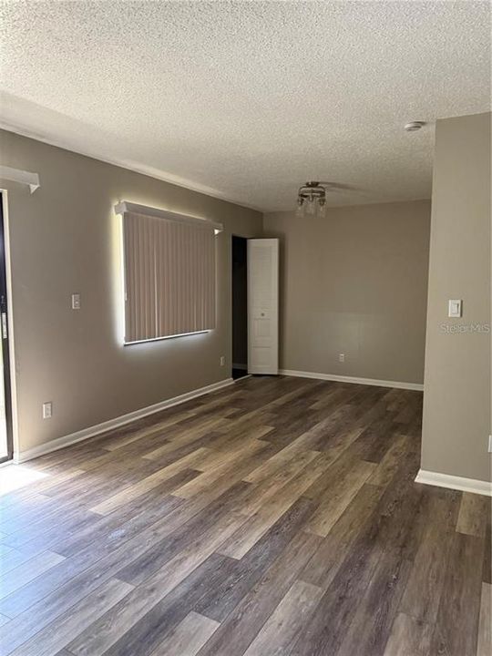 В аренду: $1,195 (2 спален, 1 ванн, 1027 Квадратных фут)