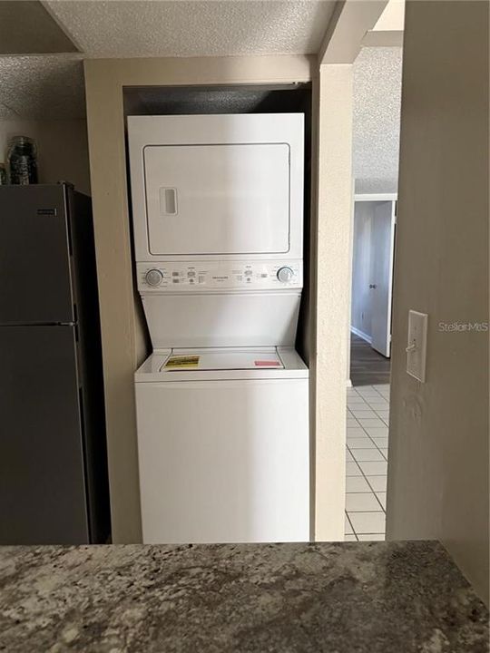 В аренду: $1,195 (2 спален, 1 ванн, 1027 Квадратных фут)
