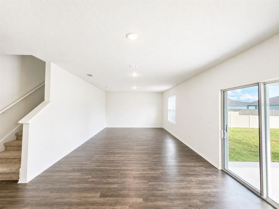 В аренду: $2,649 (5 спален, 2 ванн, 2489 Квадратных фут)