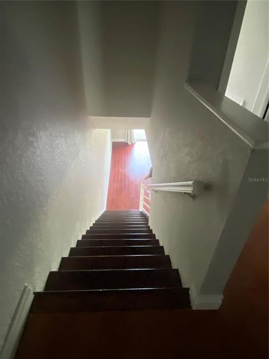Activo con contrato: $3,900 (3 camas, 3 baños, 2323 Pies cuadrados)