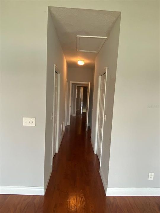 Activo con contrato: $3,900 (3 camas, 3 baños, 2323 Pies cuadrados)