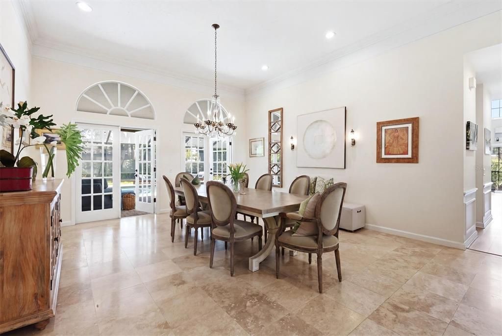 Activo con contrato: $1,599,500 (4 camas, 3 baños, 3103 Pies cuadrados)
