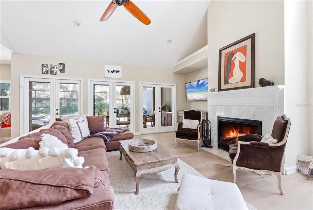 Activo con contrato: $1,599,500 (4 camas, 3 baños, 3103 Pies cuadrados)