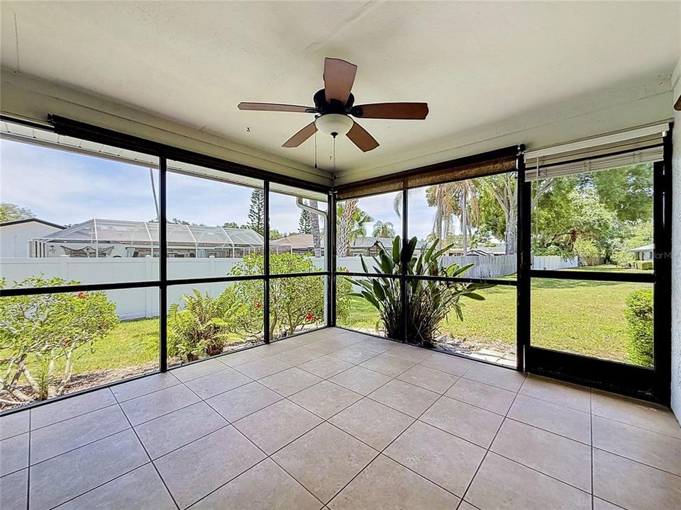 For Sale: $240,000 (2 beds, 2 baths, 1135 Square Feet)