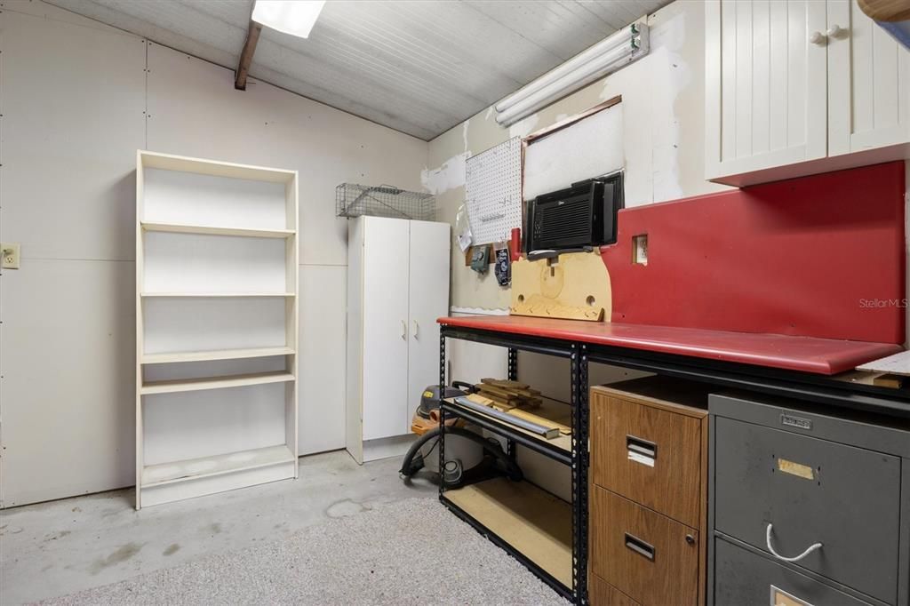 For Sale: $145,000 (3 beds, 2 baths, 1352 Square Feet)