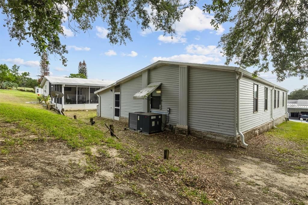 For Sale: $145,000 (3 beds, 2 baths, 1352 Square Feet)