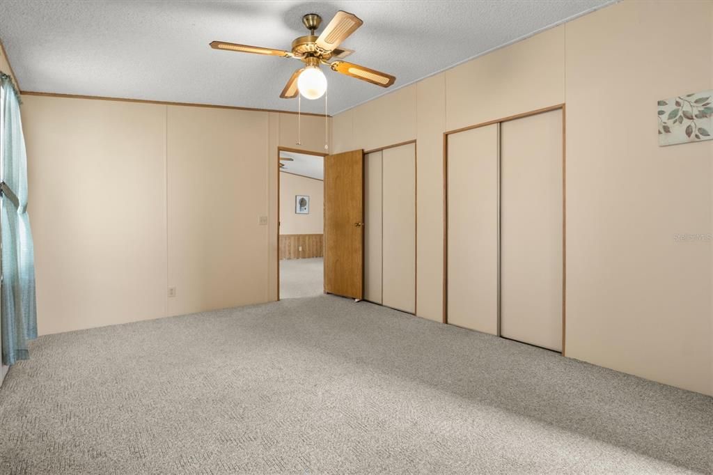 For Sale: $145,000 (3 beds, 2 baths, 1352 Square Feet)