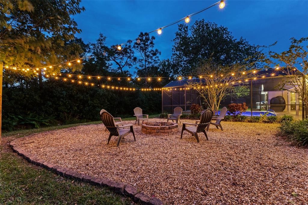 En Venta: $599,900 (4 camas, 2 baños, 2304 Pies cuadrados)
