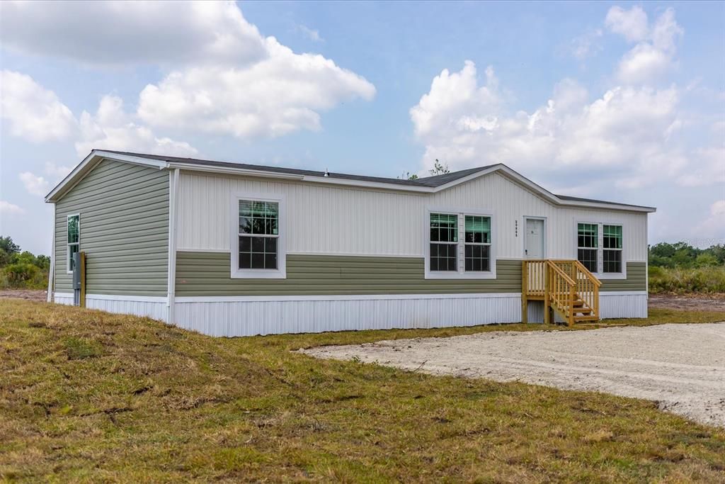 For Sale: $269,975 (3 beds, 2 baths, 1369 Square Feet)