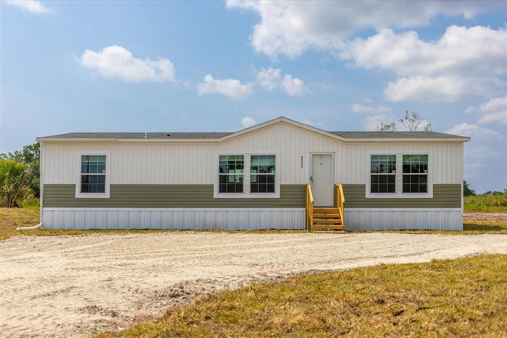 For Sale: $269,975 (3 beds, 2 baths, 1369 Square Feet)