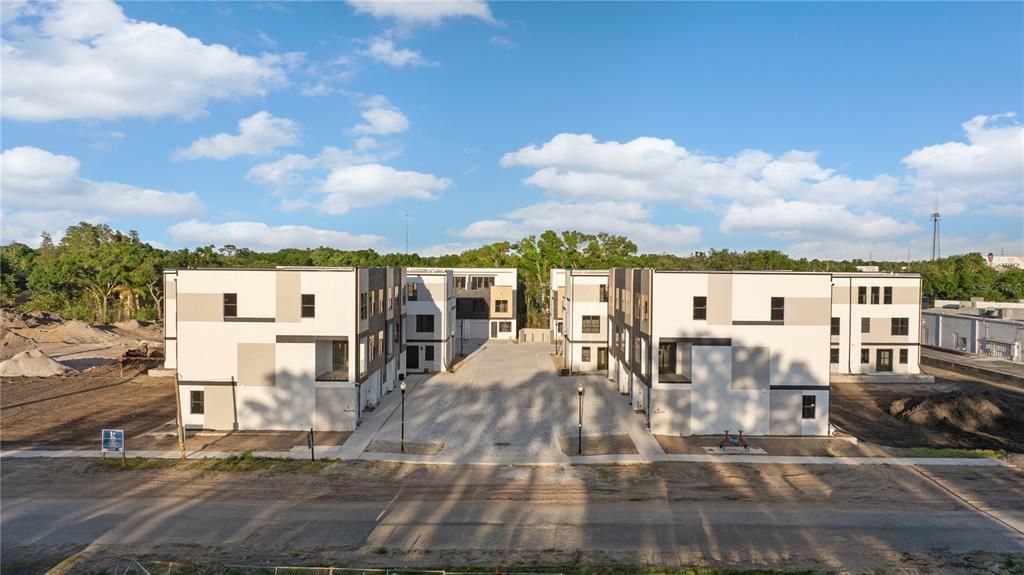 En Venta: $590,000 (4 camas, 3 baños, 2143 Pies cuadrados)