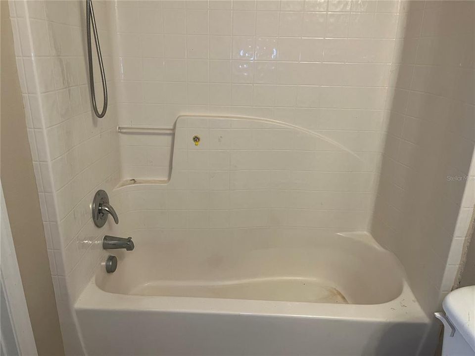 En Venta: $213,600 (3 camas, 2 baños, 1535 Pies cuadrados)