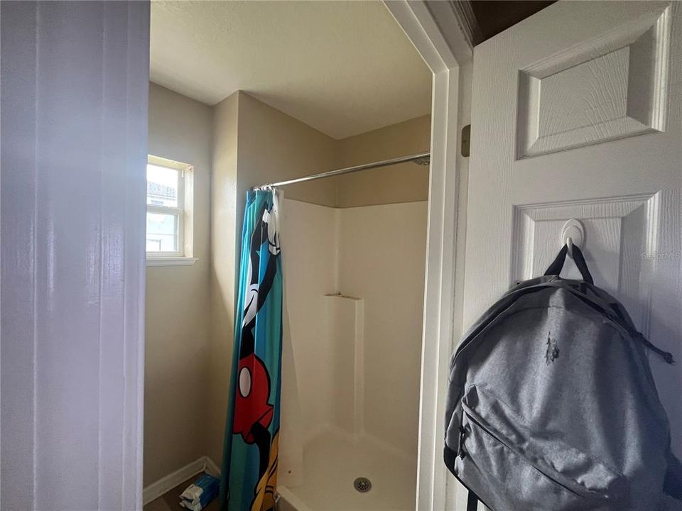En Venta: $213,600 (3 camas, 2 baños, 1535 Pies cuadrados)
