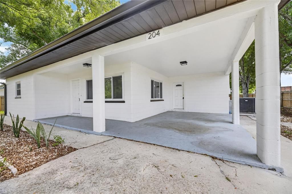 For Sale: $319,995 (3 beds, 2 baths, 1428 Square Feet)