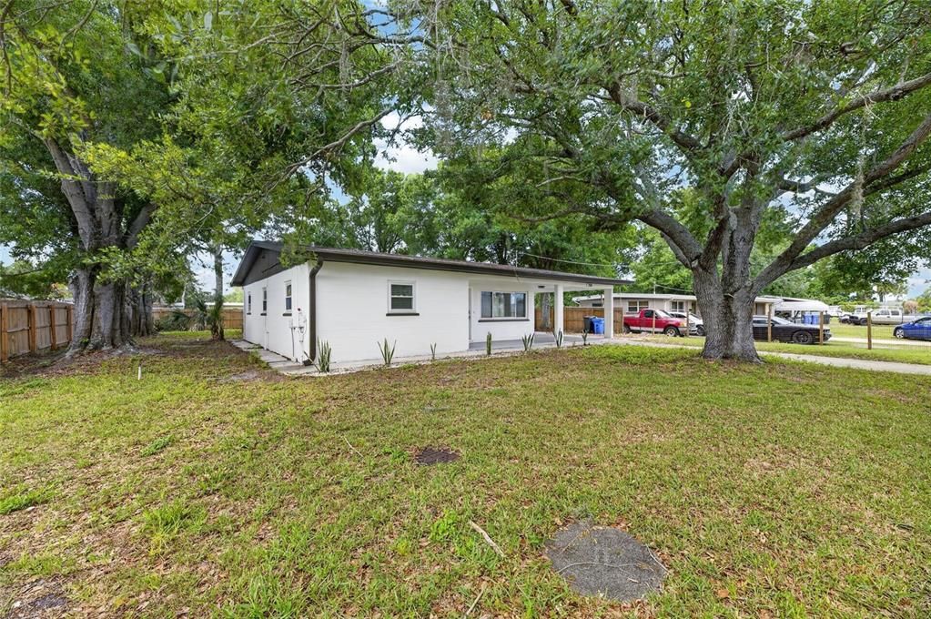 For Sale: $319,995 (3 beds, 2 baths, 1428 Square Feet)
