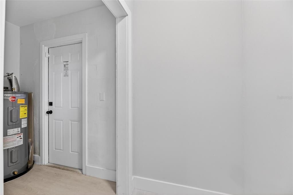 For Sale: $319,995 (3 beds, 2 baths, 1428 Square Feet)