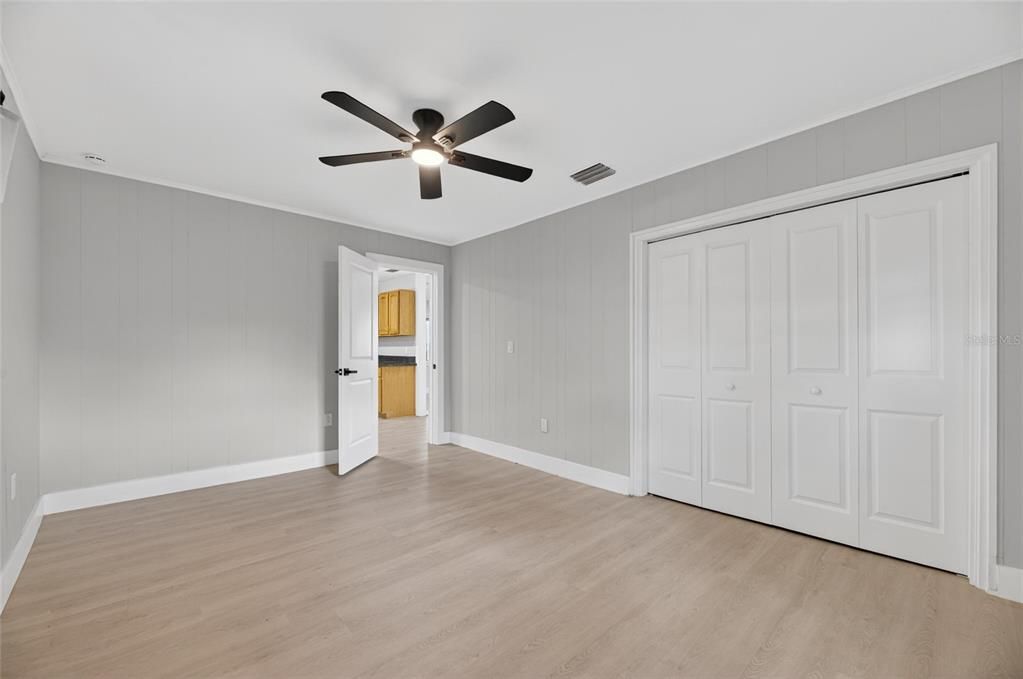 For Sale: $319,995 (3 beds, 2 baths, 1428 Square Feet)
