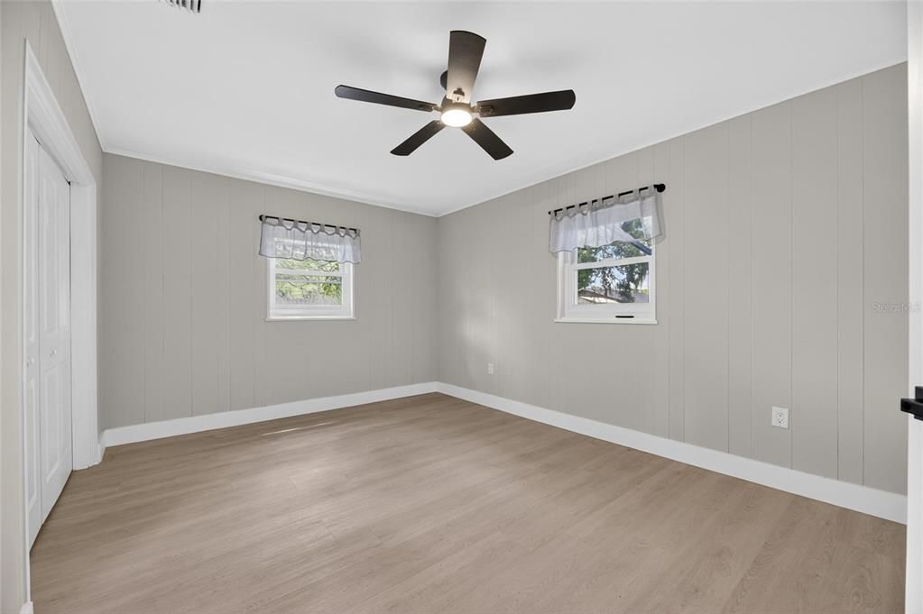 For Sale: $319,995 (3 beds, 2 baths, 1428 Square Feet)