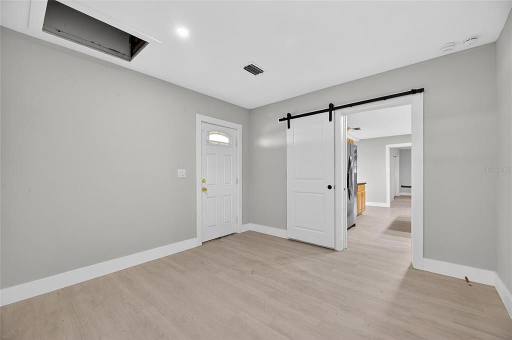 For Sale: $319,995 (3 beds, 2 baths, 1428 Square Feet)