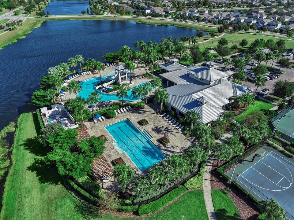 Activo con contrato: $605,499 (4 camas, 2 baños, 2114 Pies cuadrados)