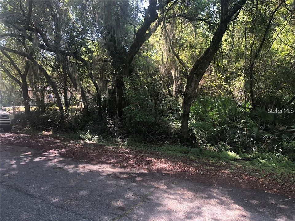 На продажу: $65,000 (0.26 acres)