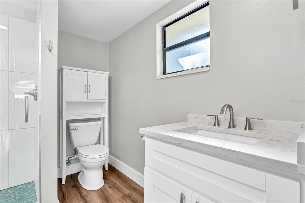 В аренду: $2,395 (2 спален, 2 ванн, 1099 Квадратных фут)