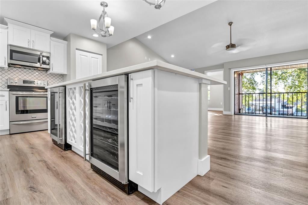 В аренду: $2,395 (2 спален, 2 ванн, 1099 Квадратных фут)