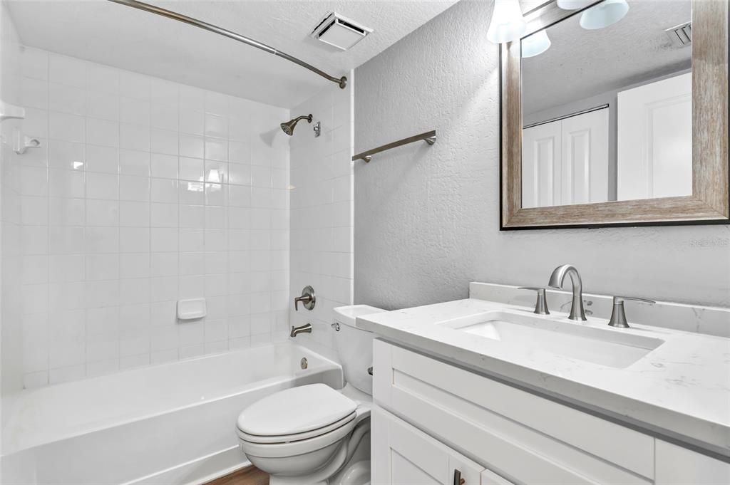 В аренду: $2,395 (2 спален, 2 ванн, 1099 Квадратных фут)