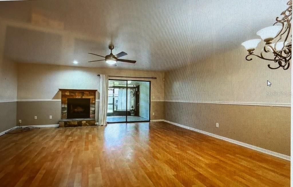 For Sale: $225,000 (3 beds, 2 baths, 1568 Square Feet)