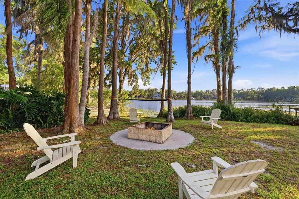 For Sale: $599,000 (2 beds, 2 baths, 1493 Square Feet)