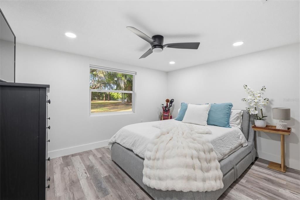 For Sale: $599,000 (2 beds, 2 baths, 1493 Square Feet)