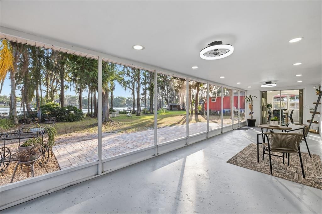 For Sale: $599,000 (2 beds, 2 baths, 1493 Square Feet)