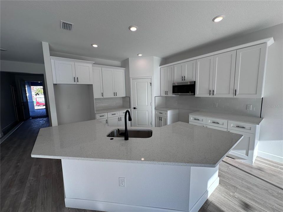 For Sale: $519,000 (4 beds, 3 baths, 2002 Square Feet)