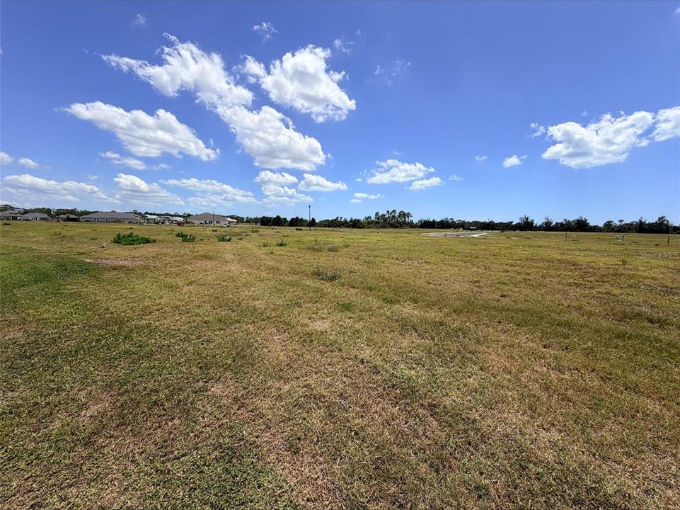 For Sale: $499,900 (0.18 acres)