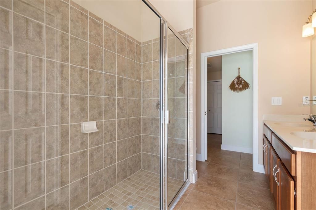 En Venta: $595,000 (3 camas, 2 baños, 2033 Pies cuadrados)