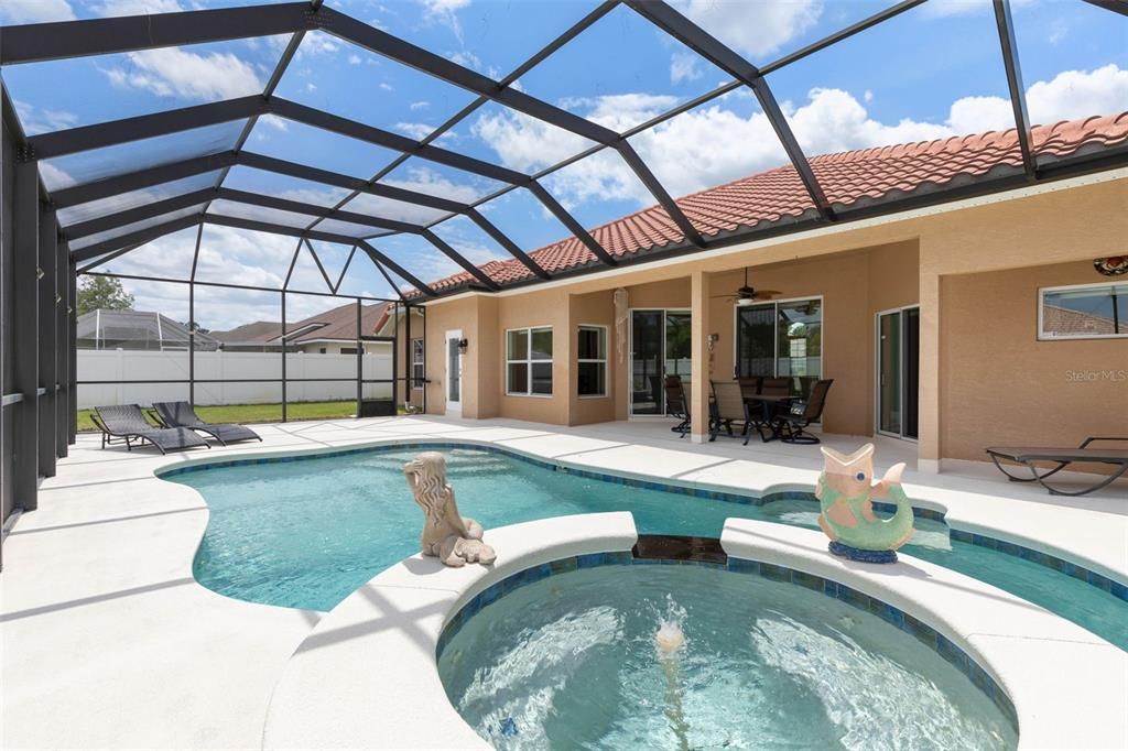En Venta: $595,000 (3 camas, 2 baños, 2033 Pies cuadrados)