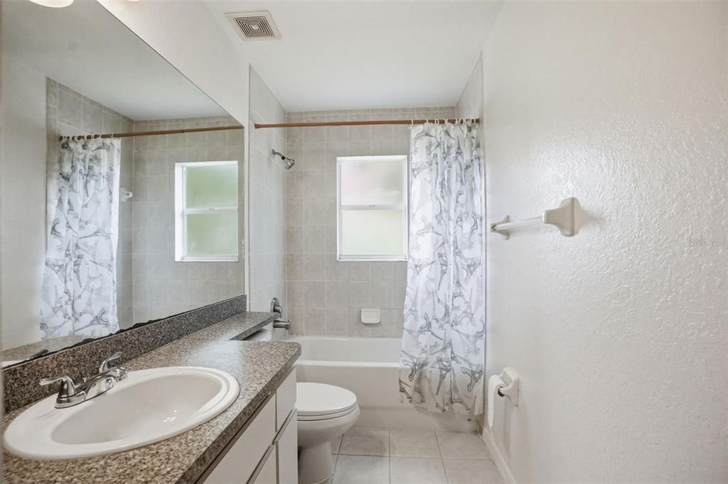 En Venta: $355,000 (3 camas, 2 baños, 1663 Pies cuadrados)