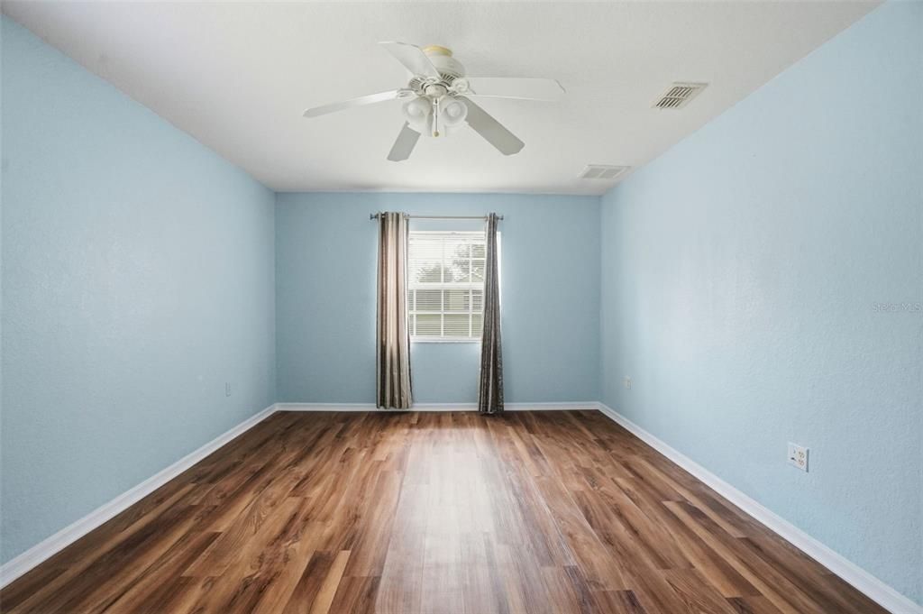 En Venta: $355,000 (3 camas, 2 baños, 1663 Pies cuadrados)