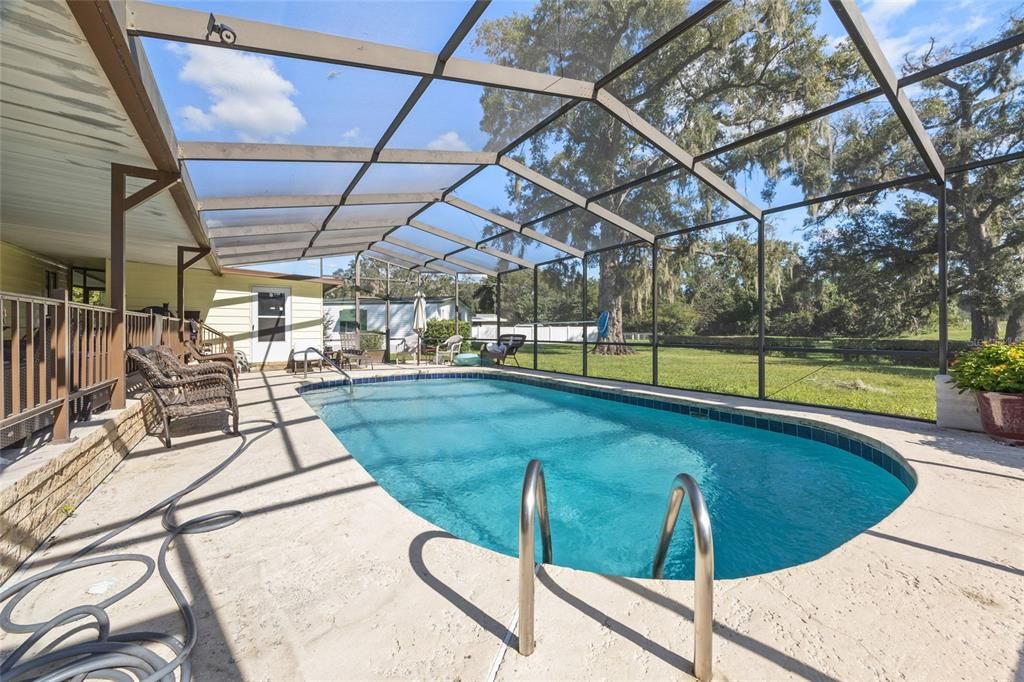 For Sale: $199,900 (3 beds, 2 baths, 1547 Square Feet)