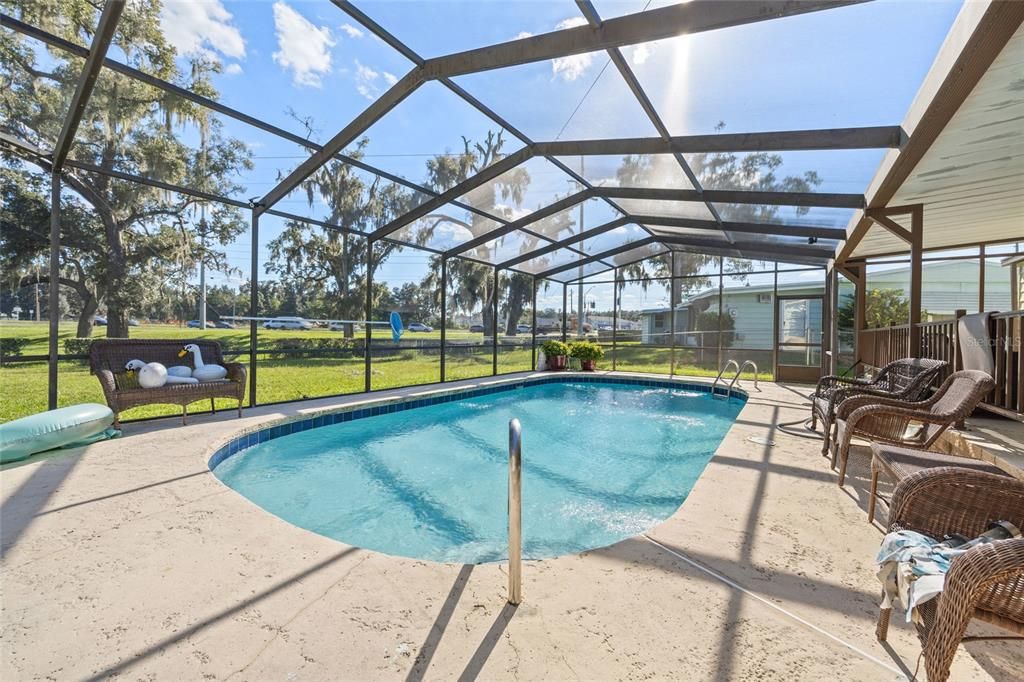 For Sale: $199,900 (3 beds, 2 baths, 1547 Square Feet)