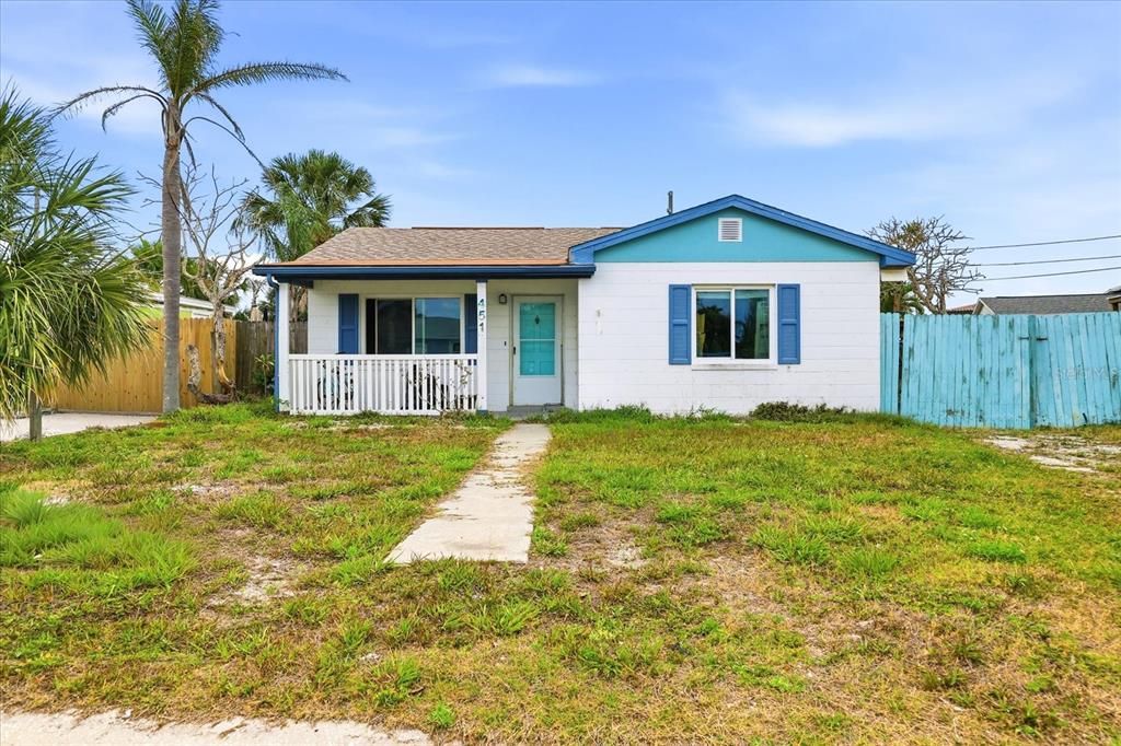 Под контрактом: $299,000 (2 спален, 1 ванн, 1008 Квадратных фут)