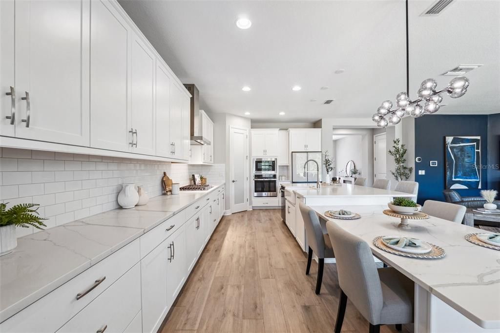 For Sale: $949,900 (5 beds, 4 baths, 3548 Square Feet)