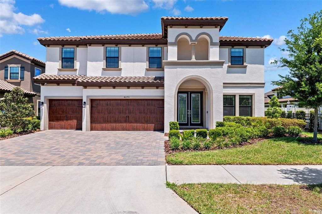For Sale: $949,900 (5 beds, 4 baths, 3548 Square Feet)